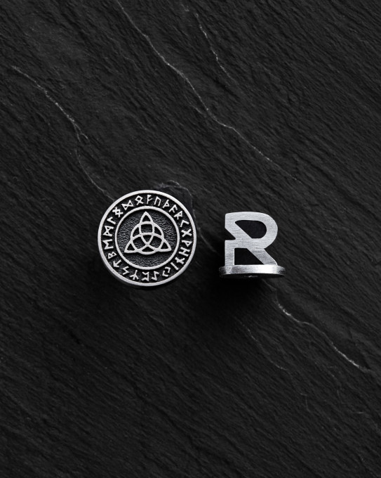 Срібна моносережка TRIQUETRA. RUNES / Сережки