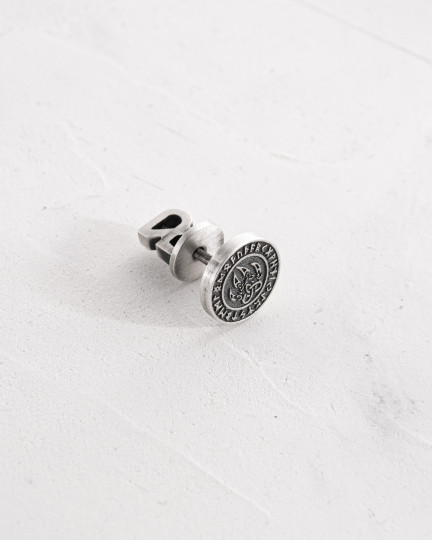 Серебряная моносерьга BEAR'S PAW. RUNES / Серьги + 4