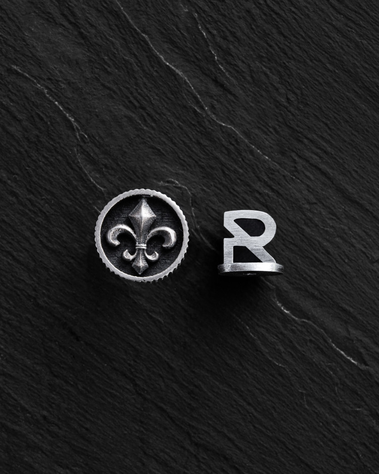Моносерьга FLEUR DE LIS в серебре