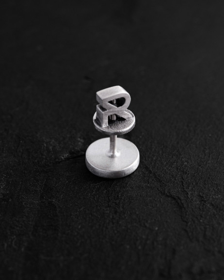 Silver single earring PUNKT 5