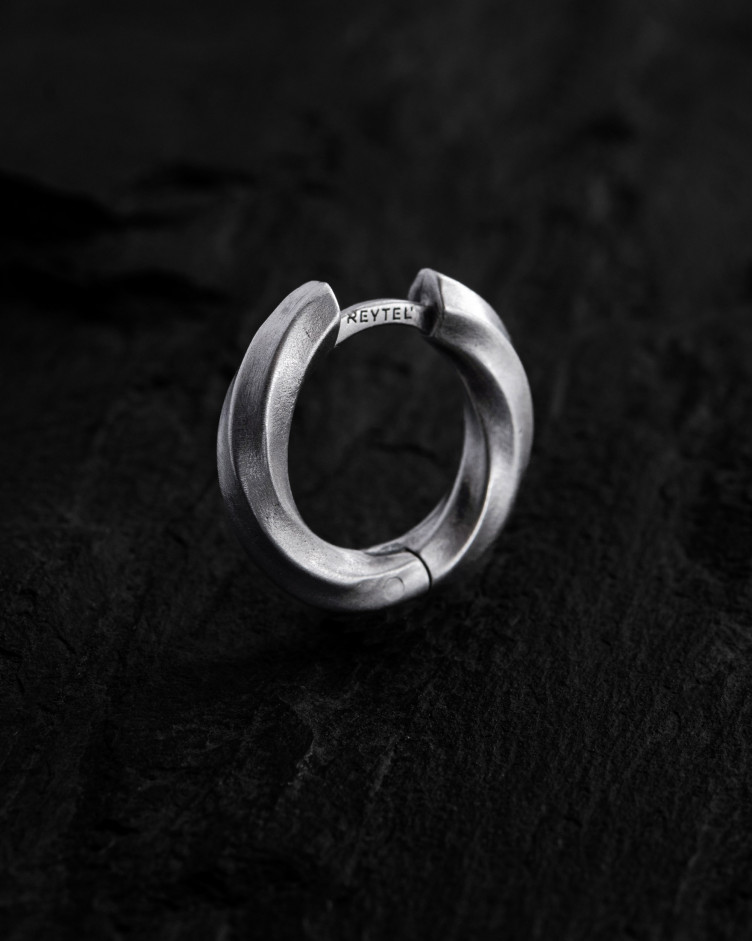 Серебряная серьга - кольцо VIR 3