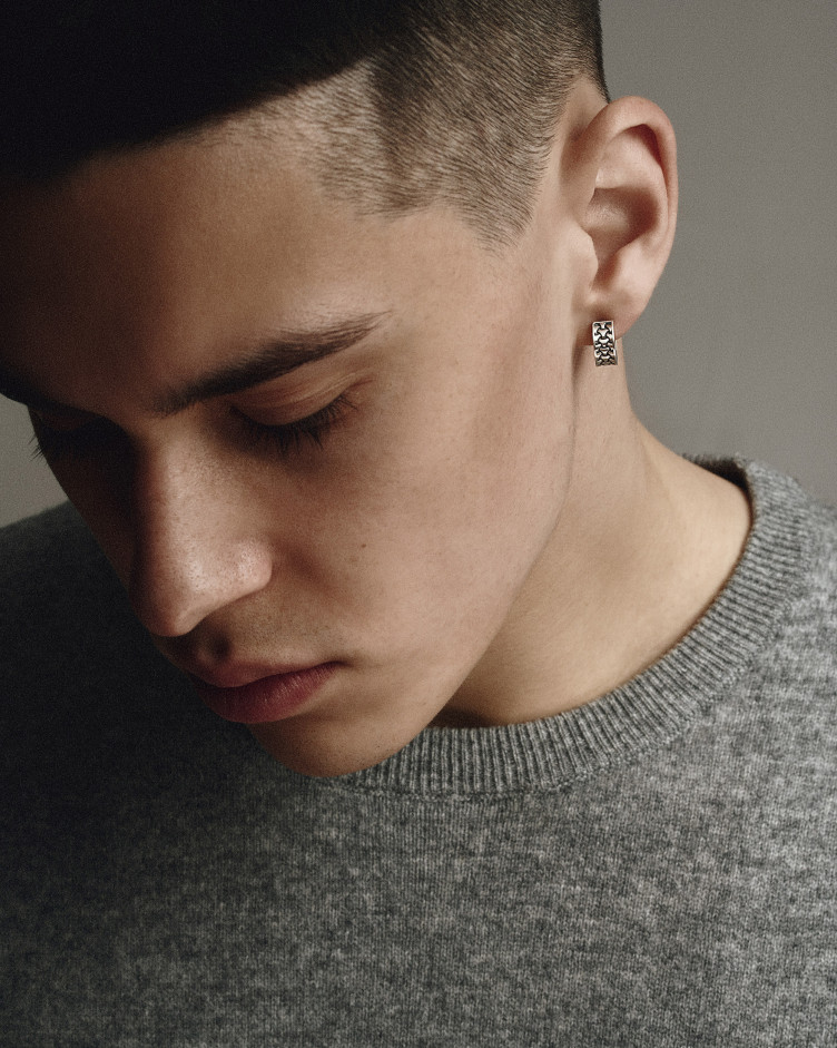 Срібна сережка - кільце DEJAVU 2