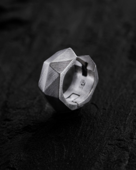 Серебряная моносерьга FACETS 3