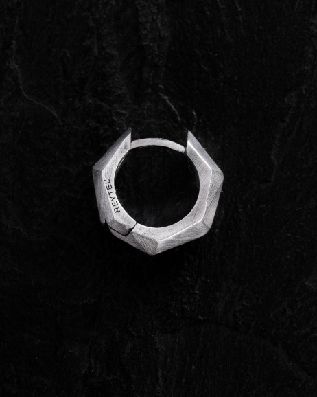 Серебряная моносерьга FACETS 4