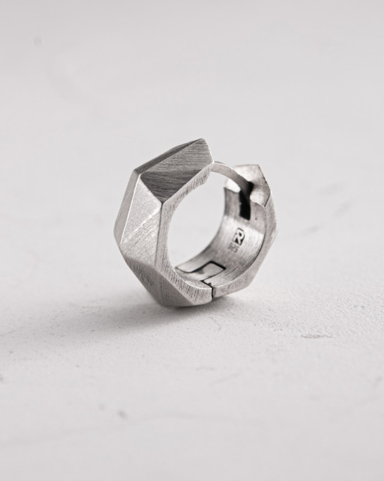 Серебряная моносерьга FACETS / Серьги