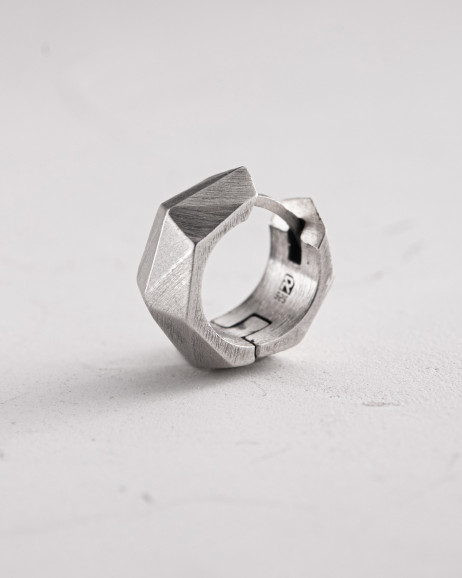 Серебряная моносерьга FACETS