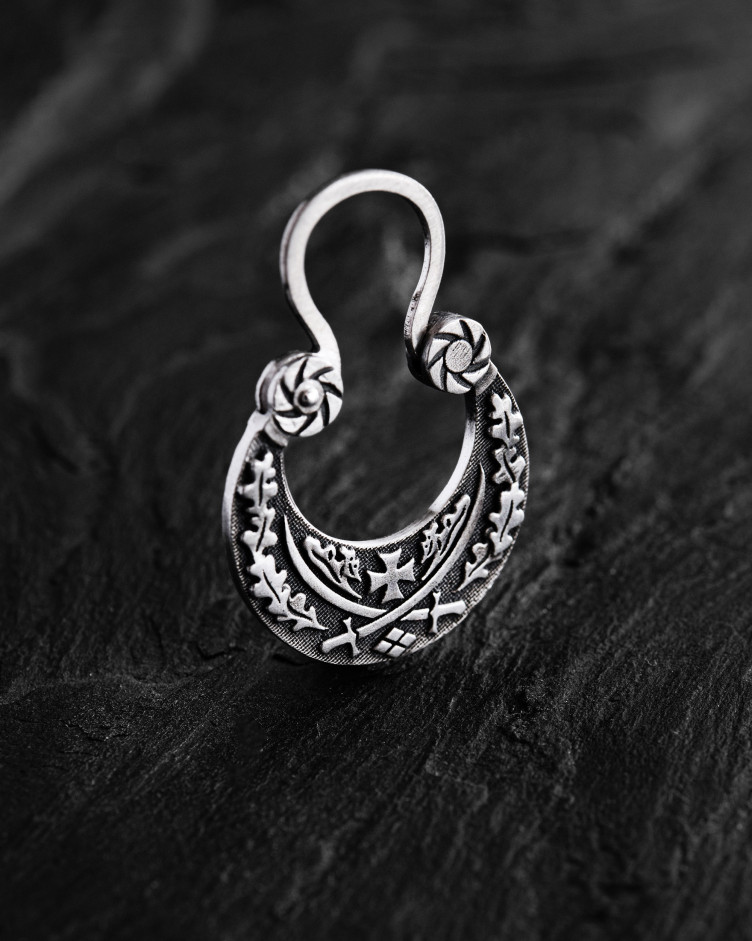 Серебряная моносерьга ШАБЛИ