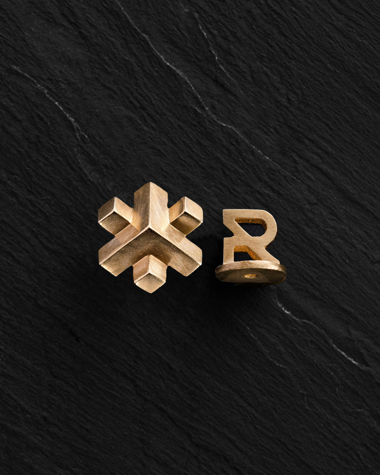 Mono earring REDEL ​(14k yellow gold)