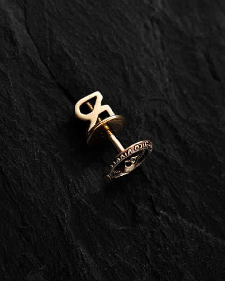 Mono earring MEMENTO MORI. VIVERE MEMENTO ​(14k yellow gold) 2
