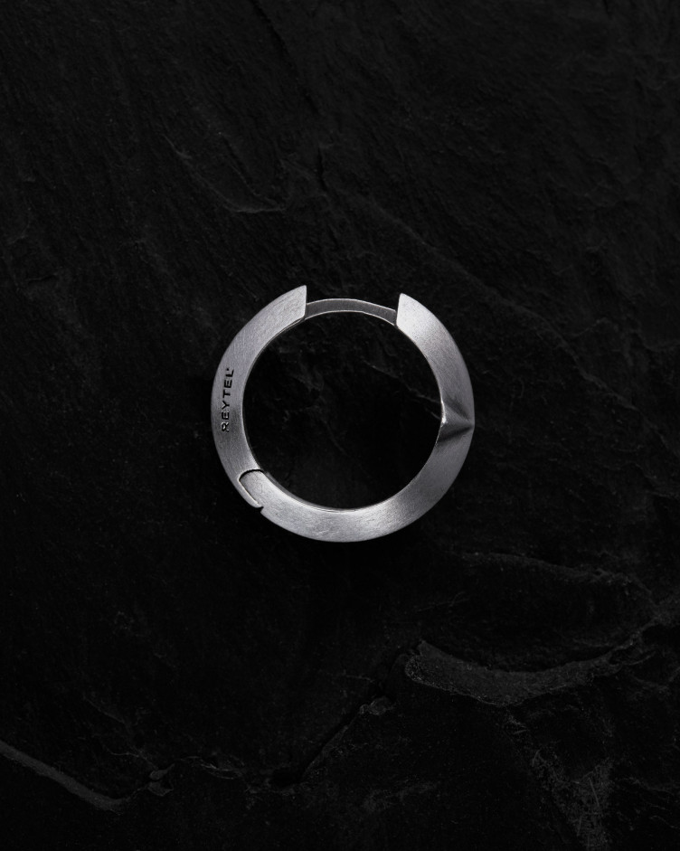 Silver hoop earring AXIS 4