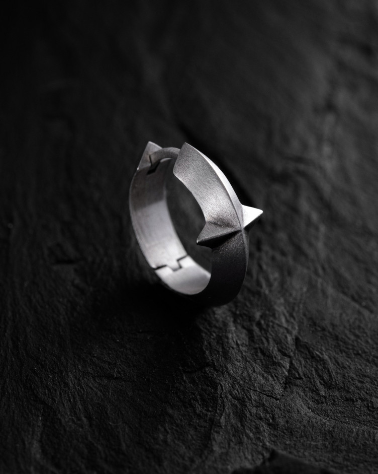 Silver hoop earring AXIS 2