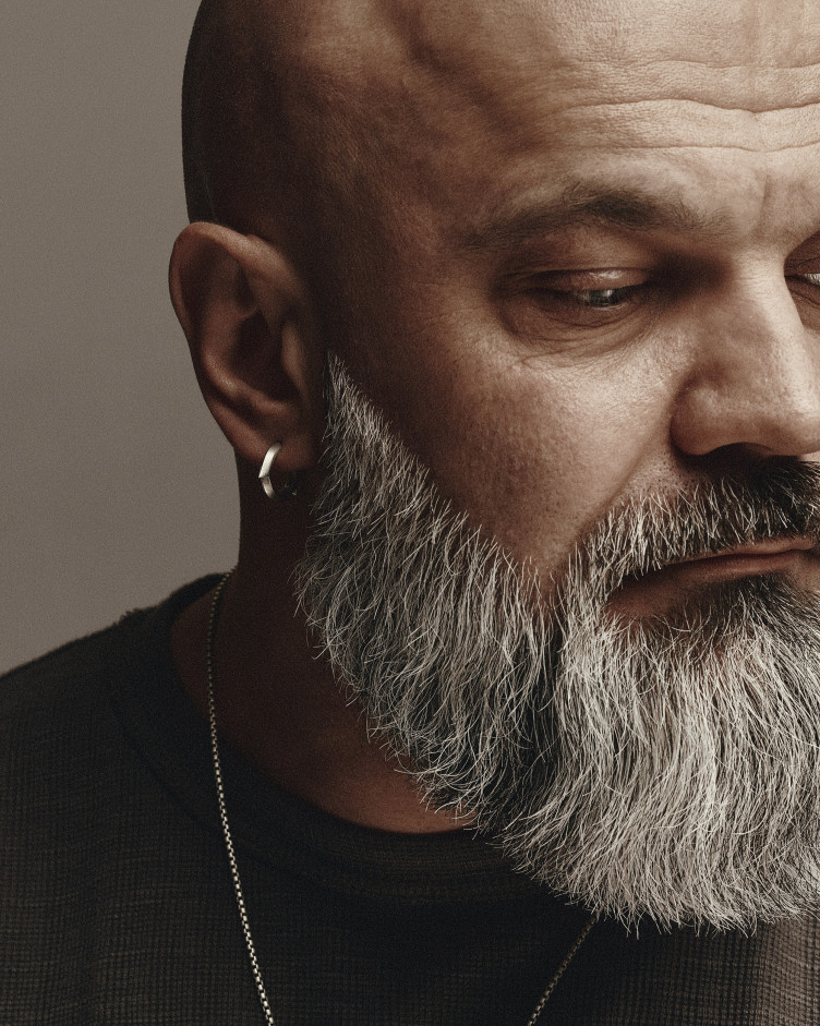 Silver hoop earring IGNEO 2