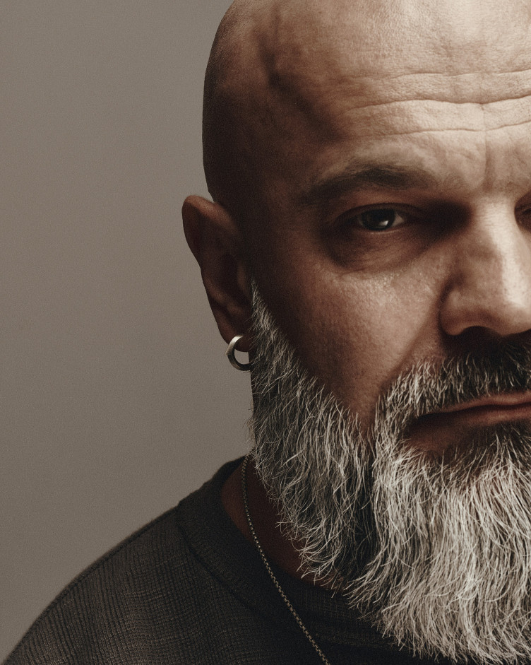 Silver hoop earring IGNEO 4