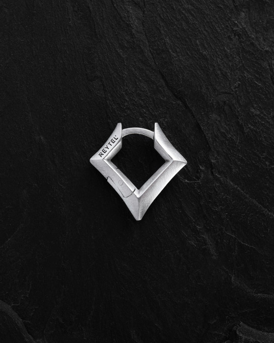 Серебряная моносерьга FRAME / Серьги