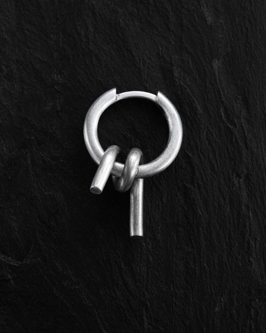 Серебряная серьга - кольцо RISE / Серьги