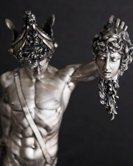 Срібна фігура ручної роботи THE TRIUMPH OF PERSEUS / Фігури ручної роботи + 4